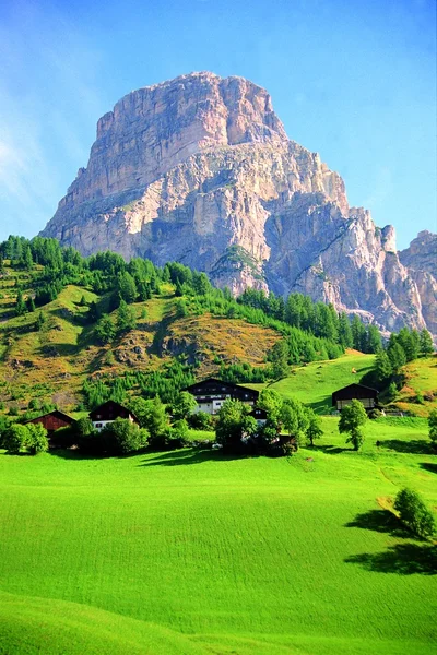 Beautiful mountain — Stock Photo, Image