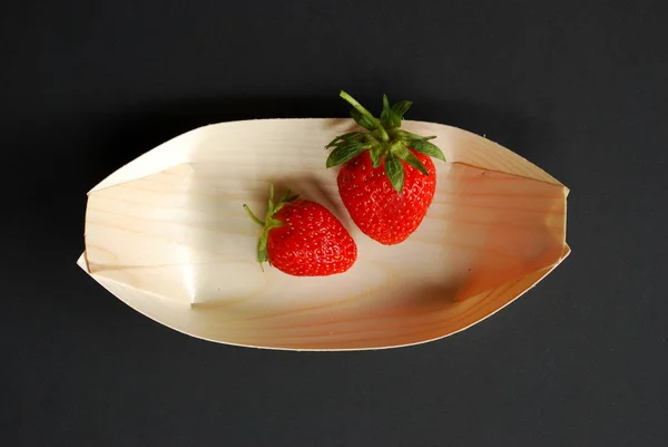 Two fresh strawberries — Stock Photo, Image