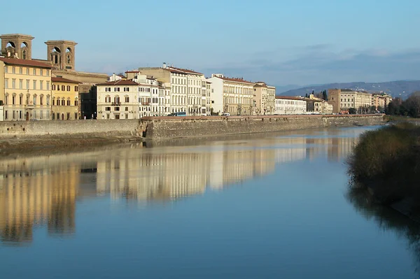 Házak a arno folyó, Firenze, Olaszország — Stock Fotó