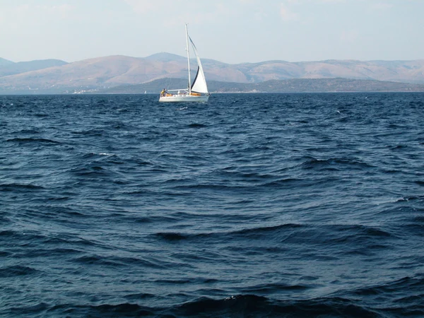 Navegação de barco à vela — Fotografia de Stock