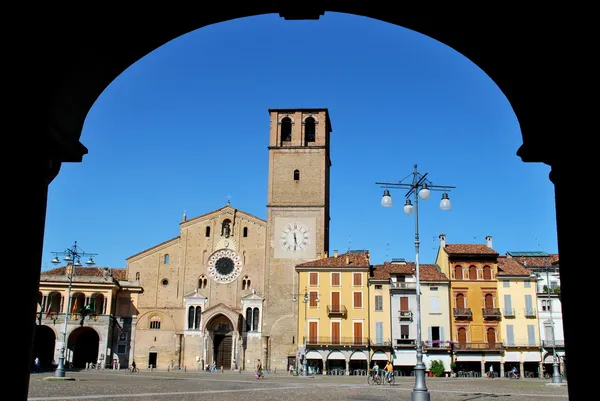 Cattedrale romanica di Lodi — Foto Stock