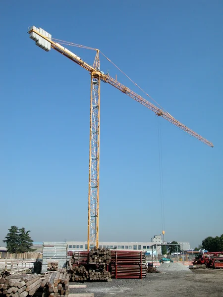 Crane in building yard — Stock Photo, Image