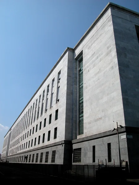 Milan'da bina hukuk Mahkemesi — Stok fotoğraf