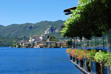 Orta lake clipart