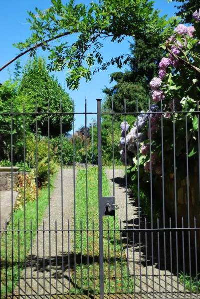 Ворота садові — стокове фото
