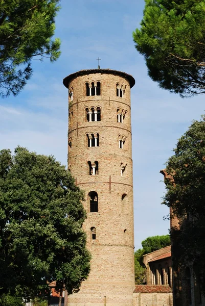 St. apollinare w classe round tower — Zdjęcie stockowe