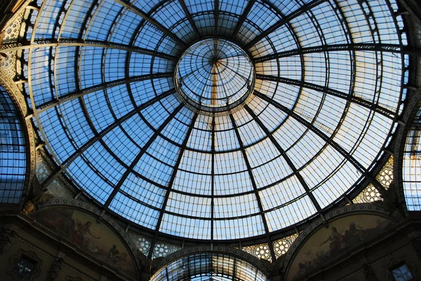 Галерея Вітторіо Емануеле Ii, Мілан — стокове фото