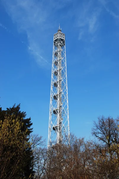 Metalliska panoramautsikt över tower — Stockfoto