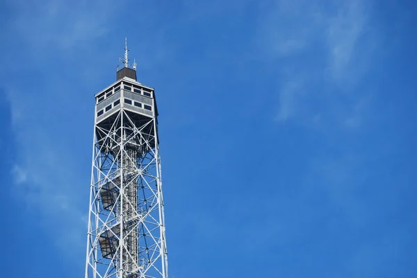 Torre panorámica metálica —  Fotos de Stock