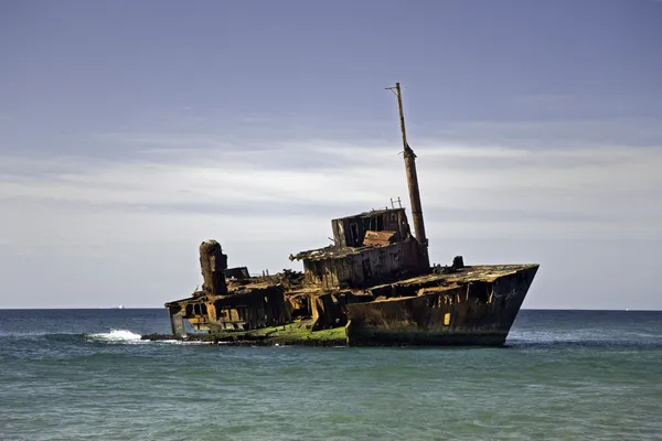 難破船のビーチ ストック画像