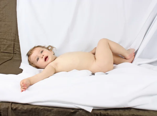 Sonriente bebé después del baño —  Fotos de Stock