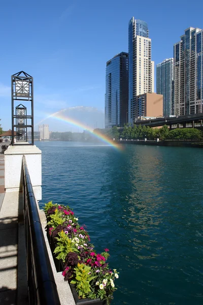 Rainbow over Chicago river — Stock Photo, Image