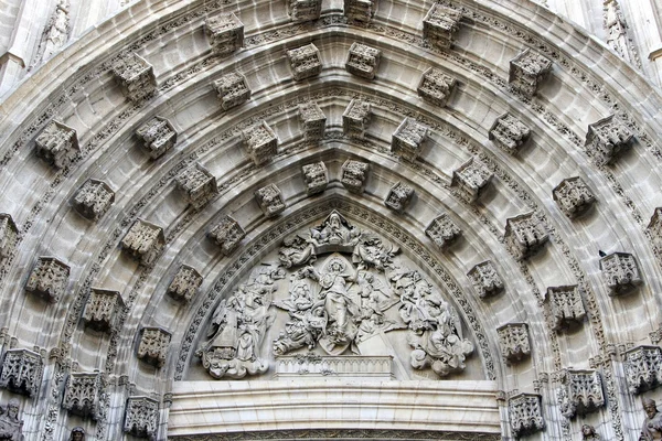 Вежа ла-Хіральда, фрагмент вхід — стокове фото