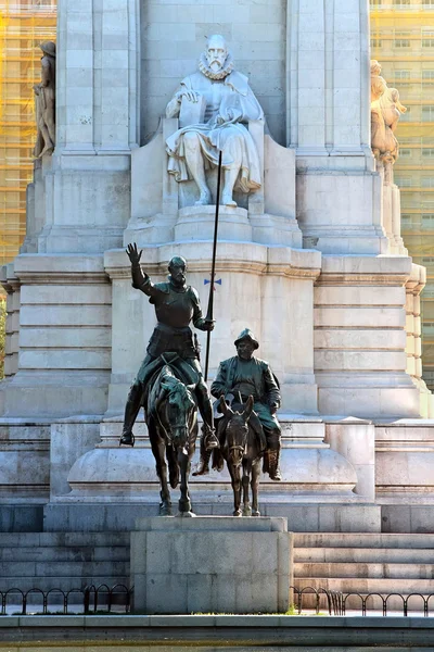 Miguel de Cervantes monument — Stockfoto