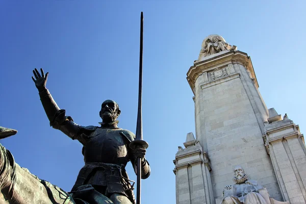 Μιγκέλ ντε Θερβάντες μνημείο — Φωτογραφία Αρχείου