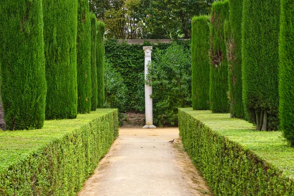 Tuin van de dichters, Koninklijk Paleis van Sevilla — Stockfoto