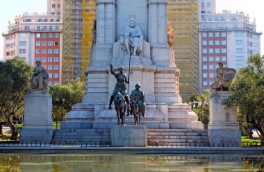 Miguel de Cervantes monument clipart
