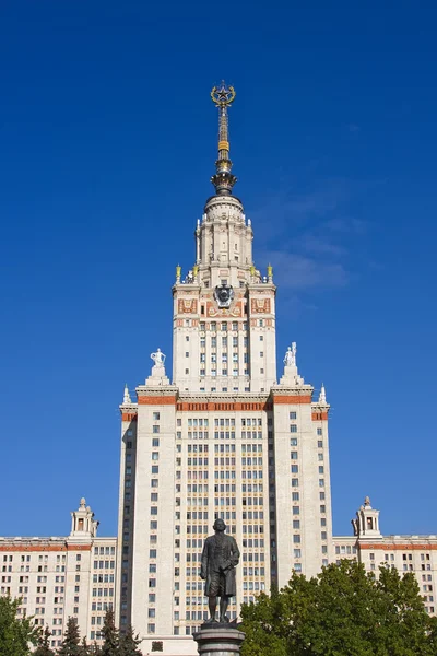 Moskvas universitet — Stockfoto