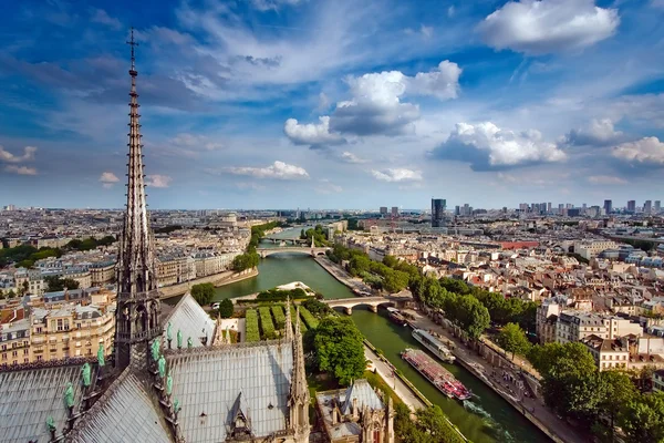 Blick von Notre Dame auf Paris — Stockfoto