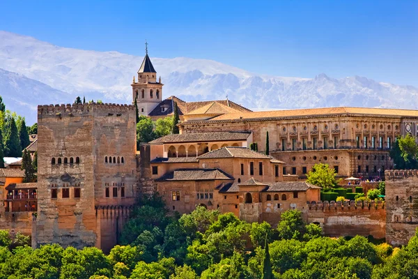 Zobrazit na alhambra v západu slunce, granada — Stock fotografie