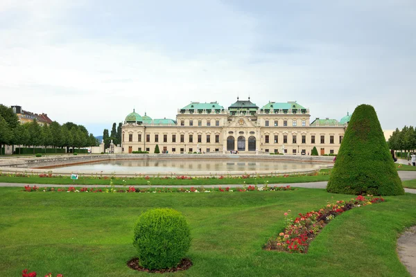 Дворец Бельведер, Вена, Австрия — стоковое фото