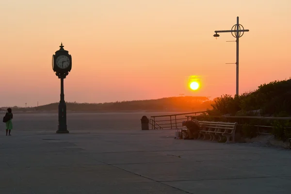 Sunset over pier near New York — Stock Photo, Image