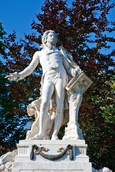 Статуя Моцарт Вольфганг Amdeus — стокове фото