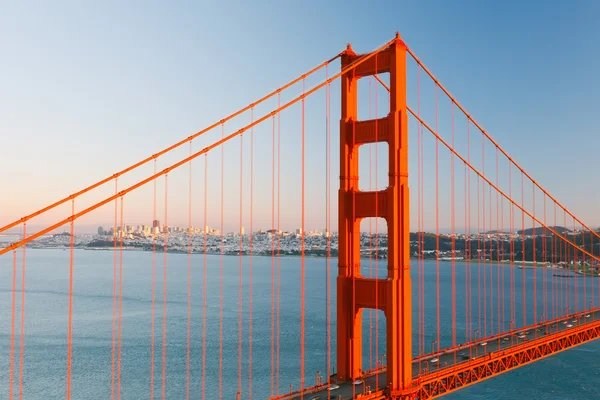 Puente Golden Gate y Sol Francisco — Foto de Stock