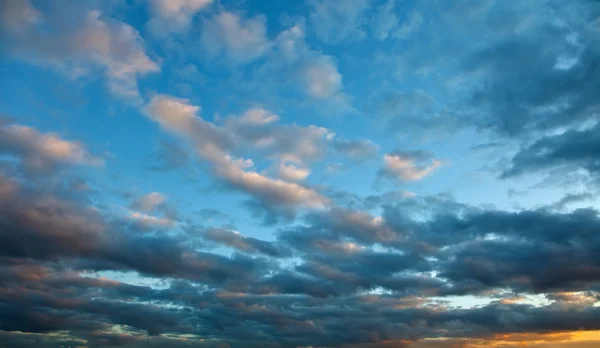 Natuurlijke achtergrond: sky — Stockfoto