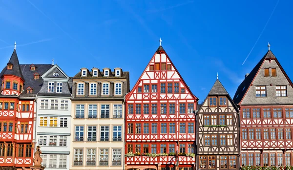 Antiguos edificios tradicionales en Frankfurt — Foto de Stock