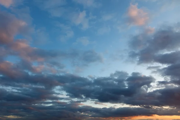 음산 한 하늘 — 스톡 사진