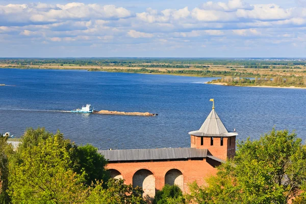 Visa på Volgafloden från Nizjnij novgorod Kreml, Ryssland — Stockfoto
