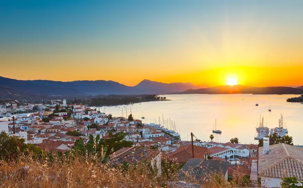 Puesta de sol en Grecia, Poros — Foto de Stock