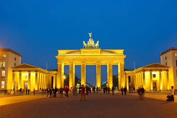 Braniborská brána v noci, Berlín — Stock fotografie