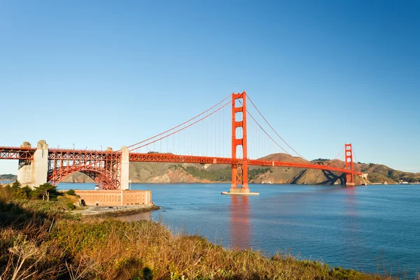 Χρυσή γέφυρα πυλών στο Σαν Φρανσίσκο πρωί — Φωτογραφία Αρχείου