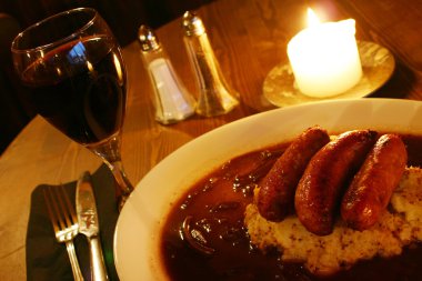 Bangers and mash clipart