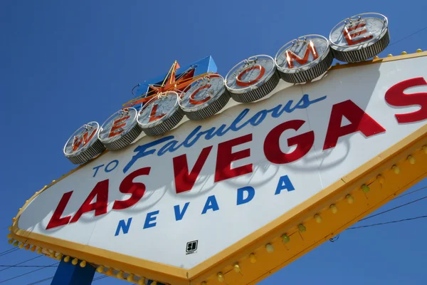 Las Vegas sign with blue sky. — Stock Photo, Image