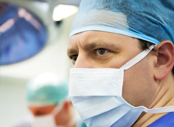 Blick des männlichen Chirurgen — Stockfoto