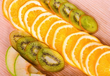 tablo üzerinde meyve