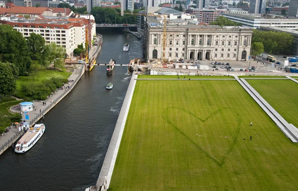 stock image Giant heart shaped on grass