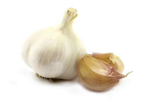 Garlic and сloves — Stock Photo, Image