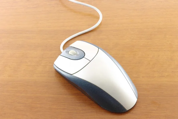 Ποντίκι υπολογιστή στο τραπέζι — Φωτογραφία Αρχείου
