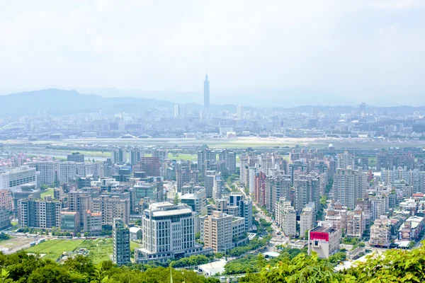 Taipei şehir manzaralı — Stok fotoğraf