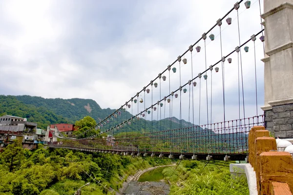 Un ponte sospeso — Foto Stock