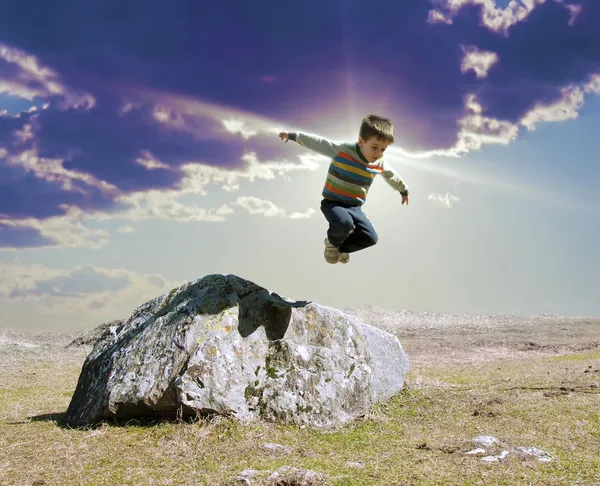 소년 점프 — 스톡 사진