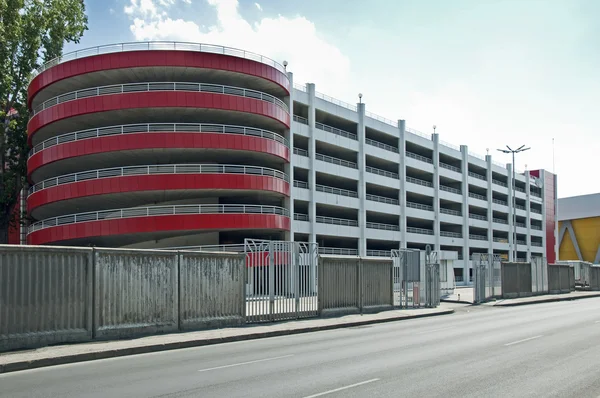 Modern five level parking garage — Stock Photo, Image