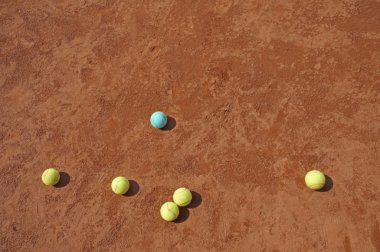 Tenis topları ile iş metafor