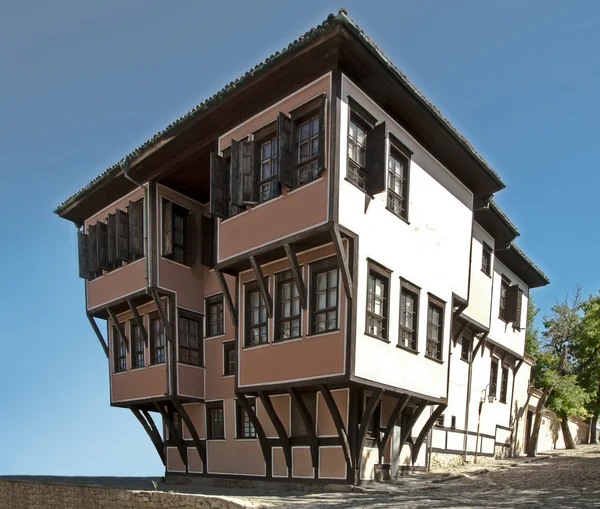 Oude stile huis. traditionele Bulgarijes oude tijd huis. — Stockfoto