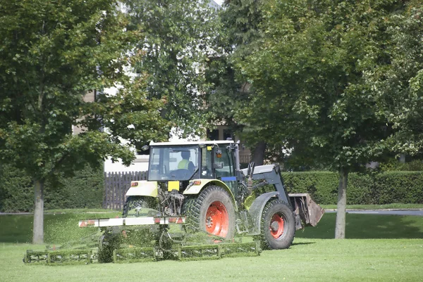 stock image Tractor and Lawnmower