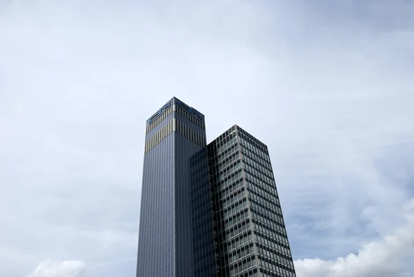Δύο ουρανοξύστες — Φωτογραφία Αρχείου